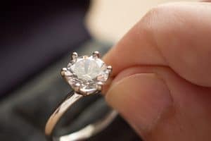 hand hold jewelry diamond ring